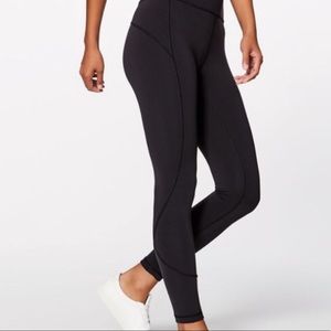 Lululemon In Movement Tight 25’
